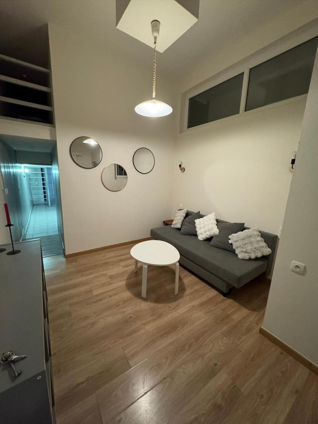 Au Pied Des Halles - 46m2 En Centre - 1 Et 1 Mezzanine - Confort Appartement Sète